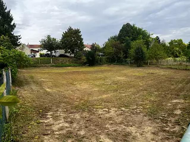 Terrain vente à Laon, Bourg-et-comin