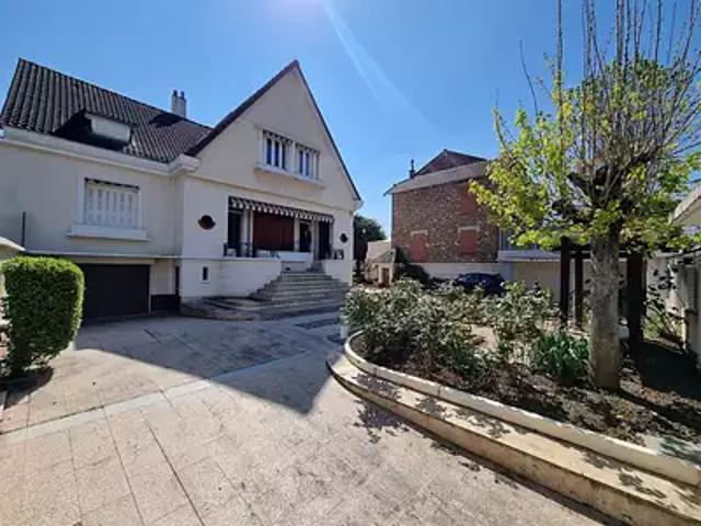 Maison vente à Bourg-la-Reine, Hauts-de-Seine