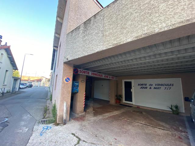 Garage vente à Valence, Bourg-lès-valence