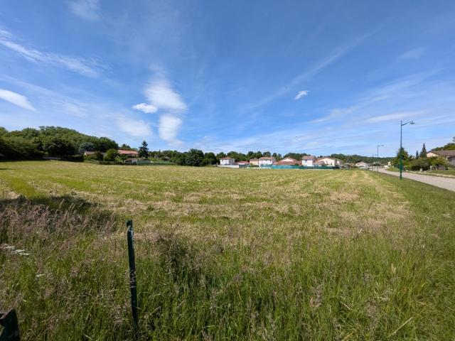 Terrain vente à Belley, Bourg-saint-christophe