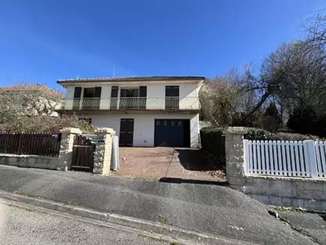 Maison vente à Bourganeuf, Creuse