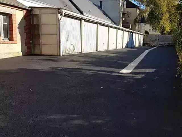 Garage location à Bourges