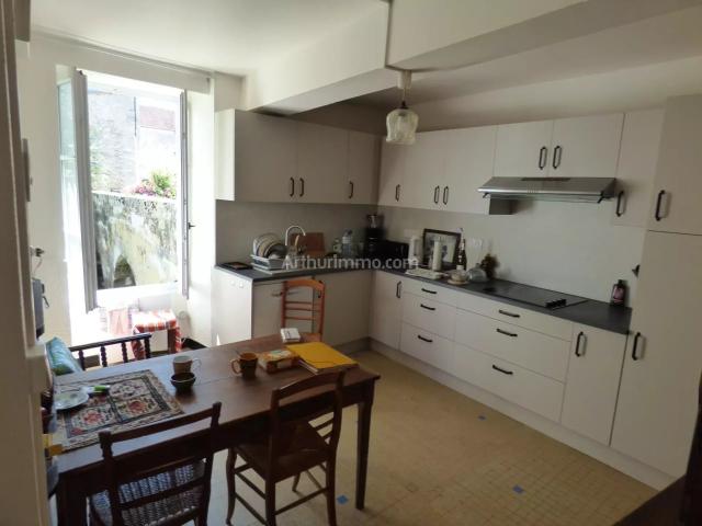 Maison vente à Le Faubourg, Noyers
