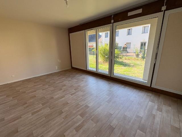 Appartement vente à Les Poisnières, Brain-sur-Allonnes