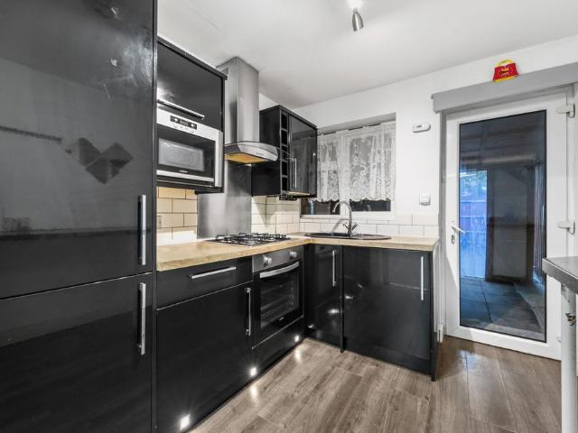 House for rent in London Borough of Merton, Cat Hill