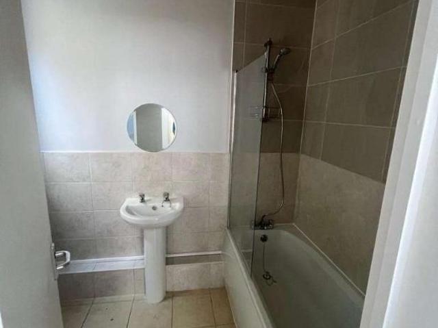 House for rent in Grove Park, Oad Street