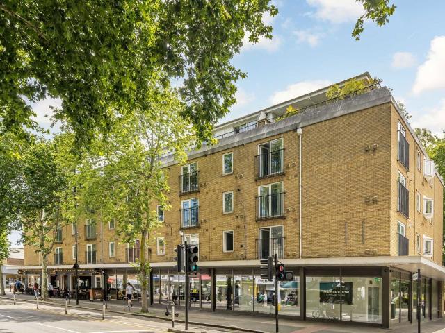 Apartment for rent in London Borough of Hounslow, Greater London