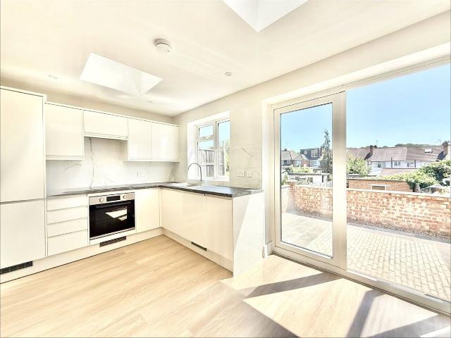 House for rent in London Borough of Ealing, Greater London
