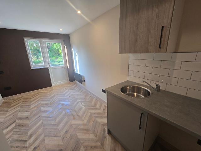 Studio for rent in London Borough of Ealing, Greater London