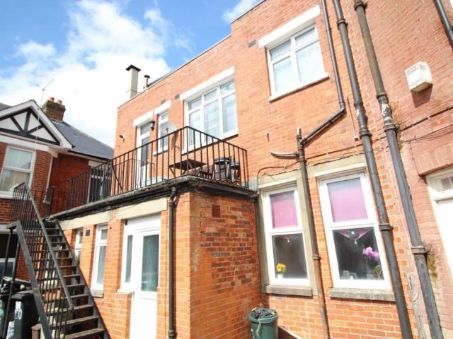 Apartment for rent in Charminster, Bournemouth