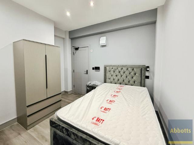 Apartment for rent in Southend City Centre Neighbourhood, Alton Barnes