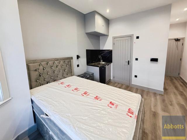 Apartment for rent in Southend City Centre Neighbourhood, Alton Barnes