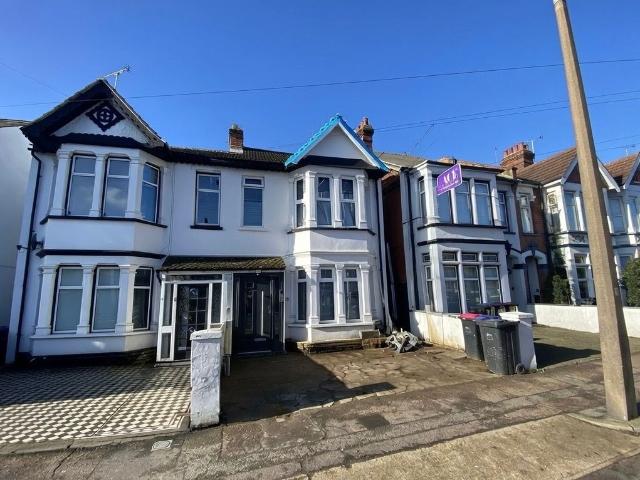 Studio for rent in Southend City Centre Neighbourhood, Alton Barnes
