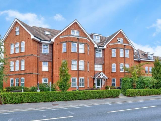 Apartment for rent in Penn Hill, Poole