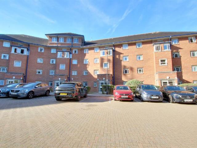 Apartment for rent in London Borough of Enfield, Greater London