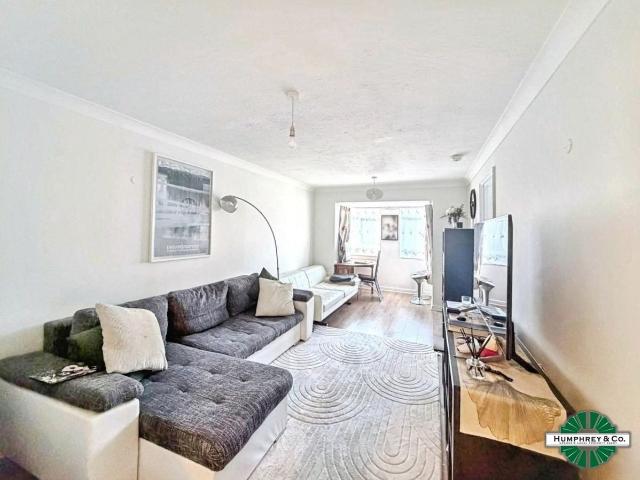 Apartment for rent in London Borough of Enfield, Greater London