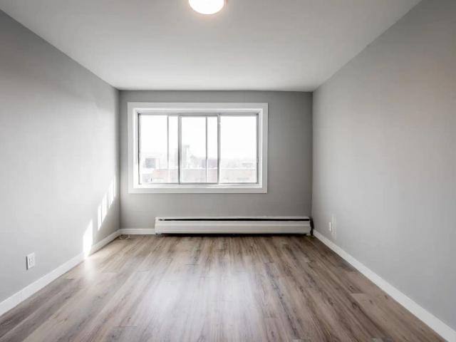 Apartment for rent in Côte-des-Neiges–Notre-Dame-de-Grâce, Montréal