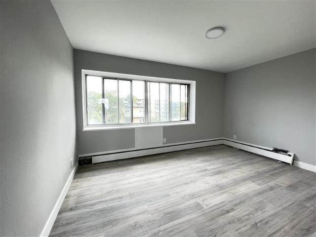 Apartment for rent in St. Leonard's, Quebec