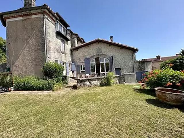 Maison vente à Périgueux, Bouteilles-saint-sébastien