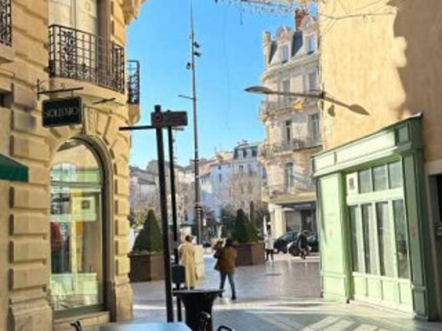 Local Commercial vente à Béziers