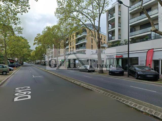 Local Commercial vente à Nanterre, Rueil-malmaison