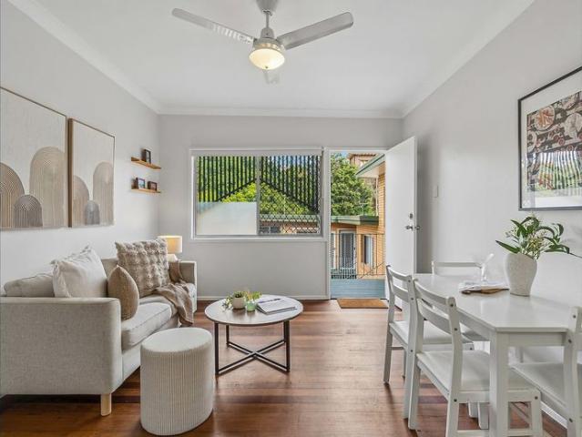 Apartment for rent in Toombul, Queensland