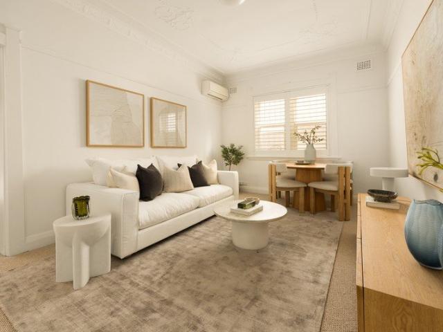 Apartment for sale in Charing Cross, Sydney