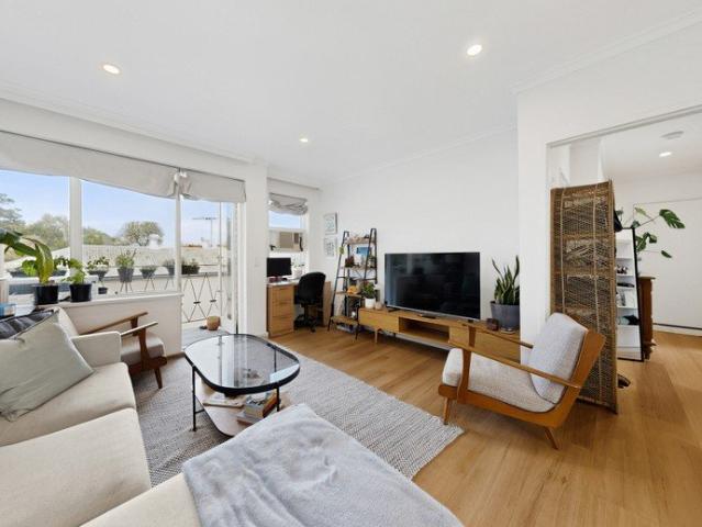 Apartment for rent in Elwood, Melbourne