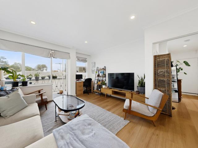 Apartment for rent in Elwood, Melbourne