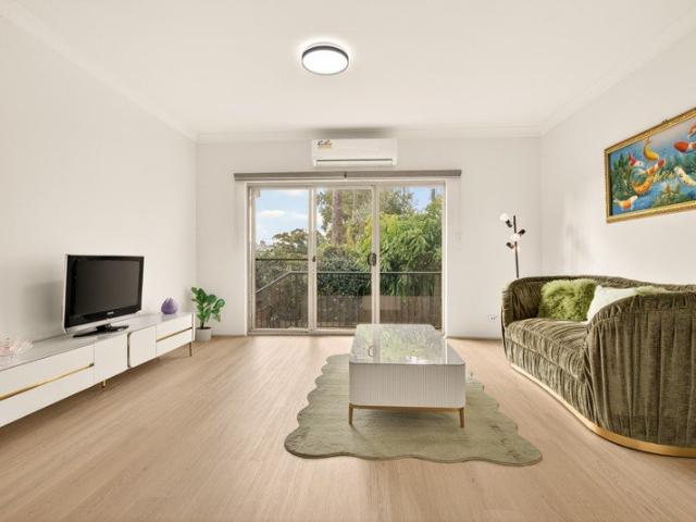 Villa for sale in Sydney, New South Wales