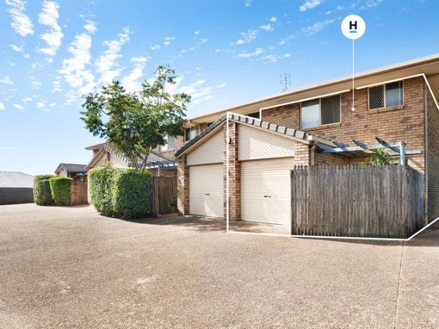 Townhouse for sale in Kings Creek, Queensland