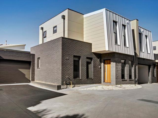 Townhouse for rent in Geelong West, Geelong