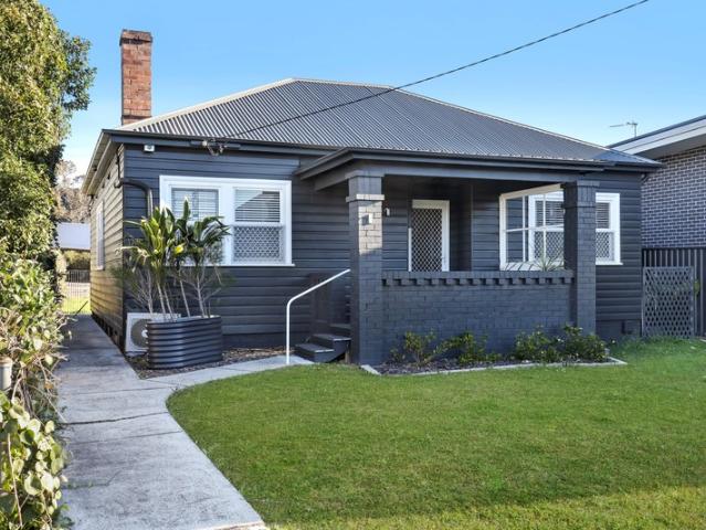 Office for rent in Wollongong West, New South Wales