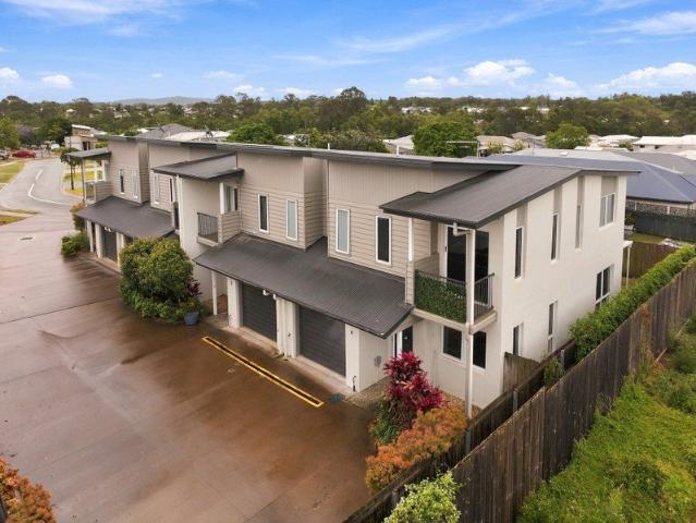 Townhouse for sale in Dakabin, Greater Brisbane