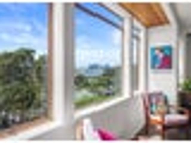 House for sale in Wairau Valley