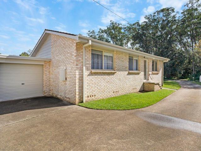 Duplex for sale in Tuggerawong, New South Wales