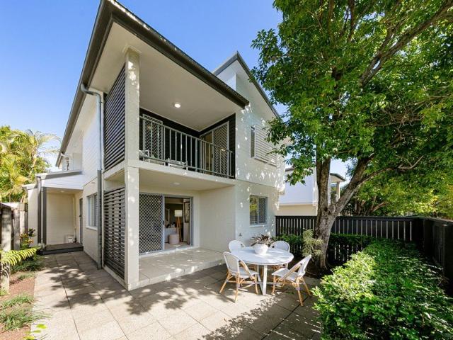 Townhouse for sale in Toombul, Queensland