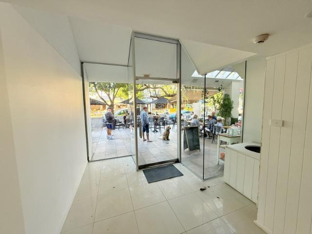 Retail for rent in Noosa Heads, Queensland