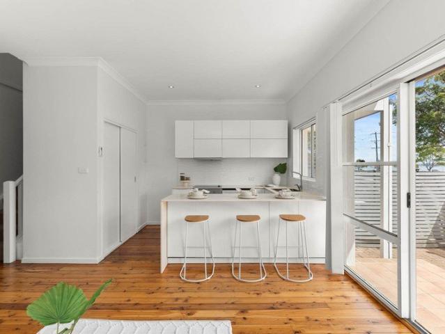 Townhouse for rent in Belmont, Newcastle-Maitland