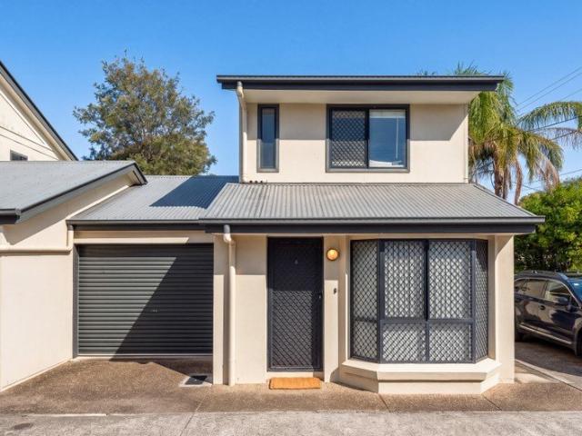 Townhouse for sale in Toombul, Queensland