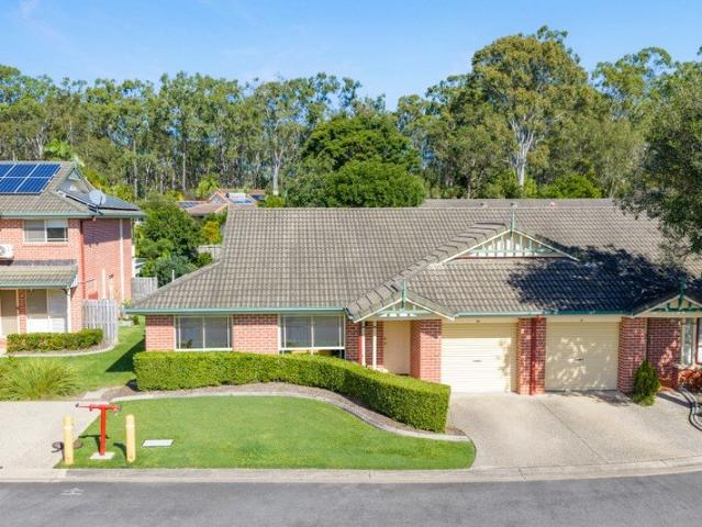 Villa for sale in Fernbrook, Queensland