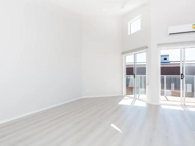 Townhouse for rent in Toombul, Queensland