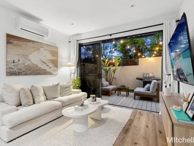 Townhouse for sale in Sutherland, New South Wales