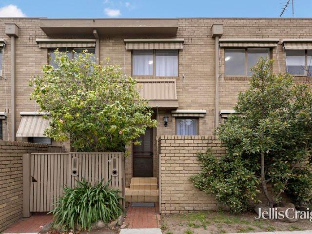 Townhouse for sale in Camerons Creek, Victoria