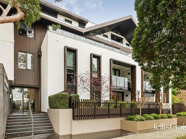 Apartment for sale in Camberwell, Melbourne