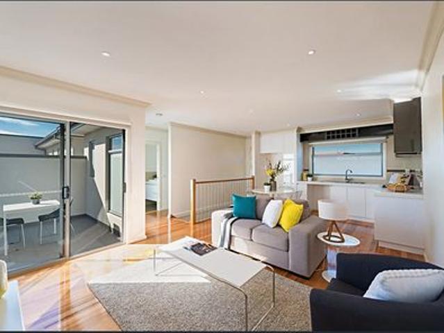 Townhouse for rent in Brunswick West, Melbourne