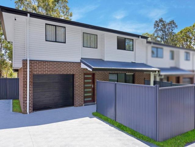 Townhouse for sale in Bateau Bay, New South Wales