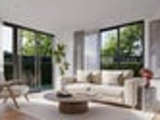 Townhouse for sale in Chaslands, Canterbury