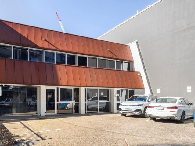 Office for rent in Toombul, Queensland