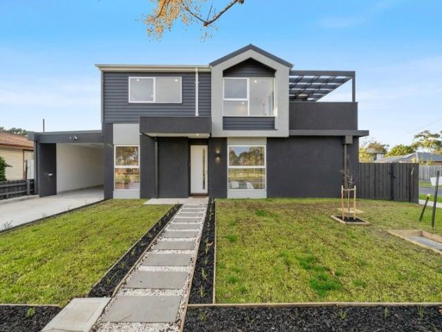 Townhouse for sale in Camerons Creek, Victoria